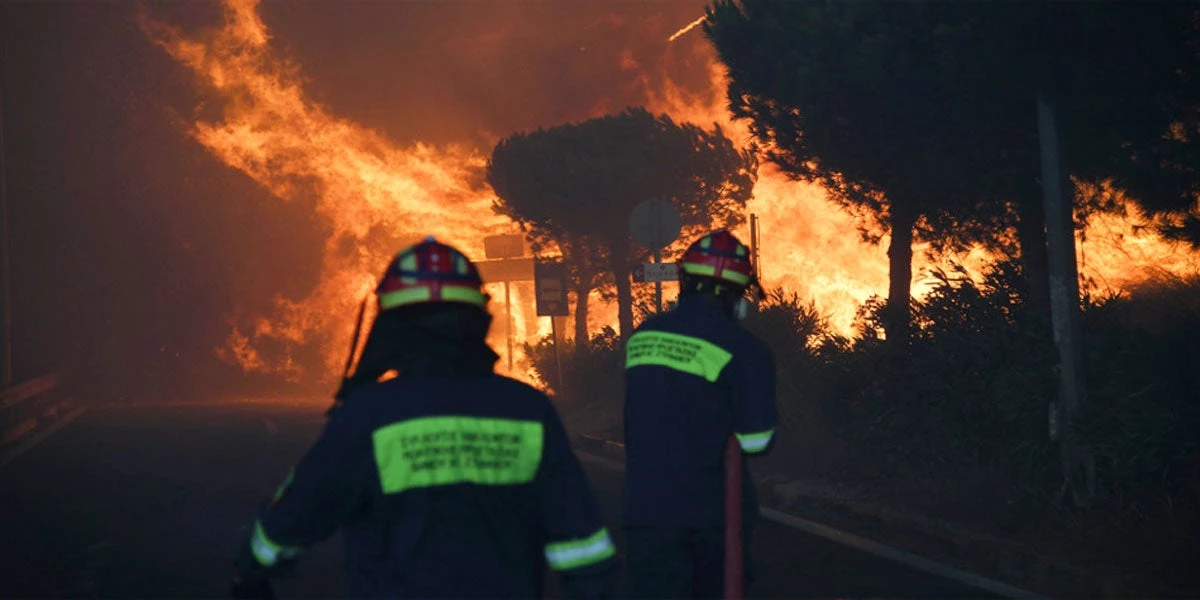 Εφιάλτης χωρίς τέλος: Μάτι και Κόκκινο Λιμανάκι «χάθηκαν» από τον χάρτη! – Έρευνες πόρτα-πόρτα για τους αγνοουμένους – Συνεχίζεται η φρίκη